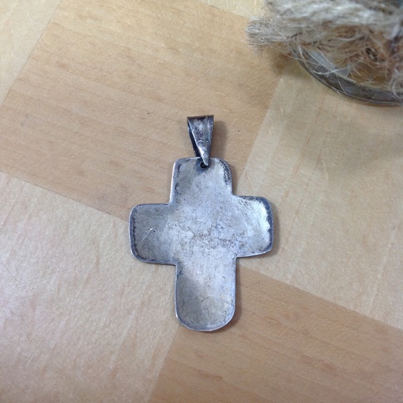 STERLING SILVER CROSS PENDANT - Picture 3 of 6
